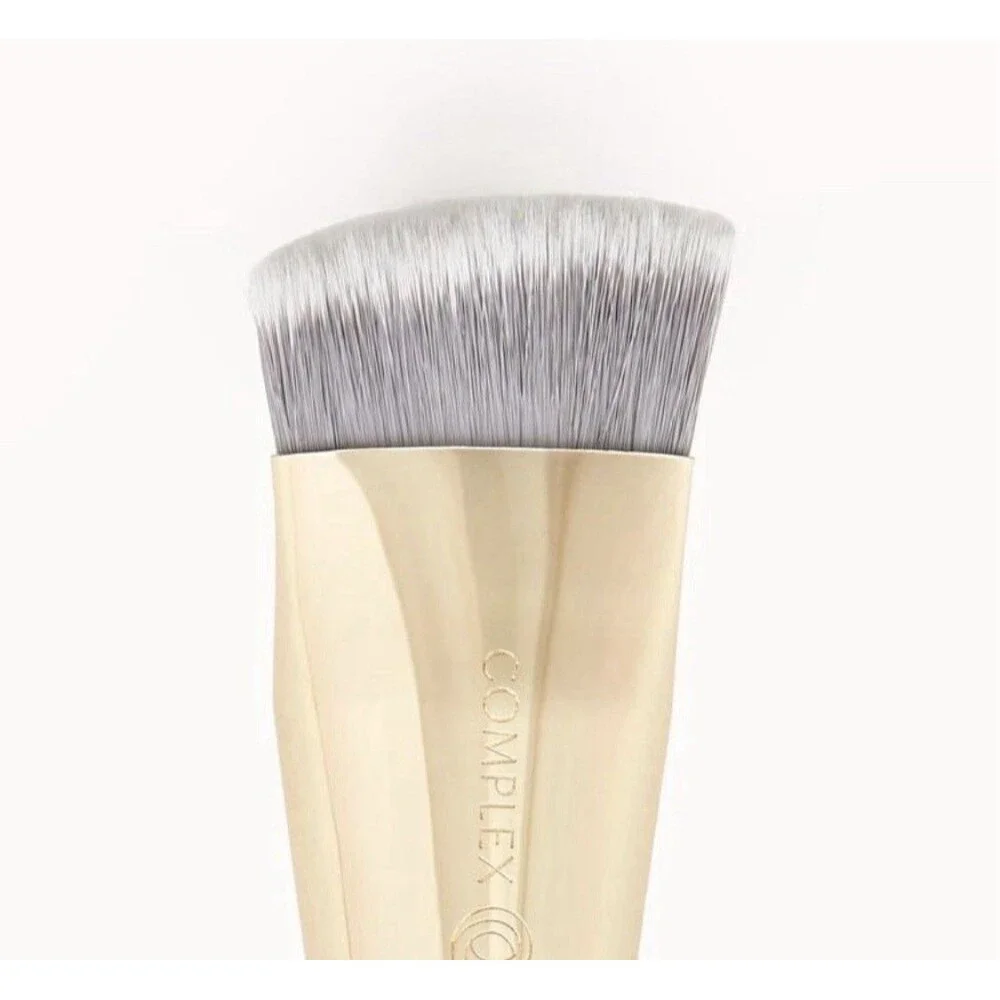 NIB Complex Culture Angled Foundation Brush